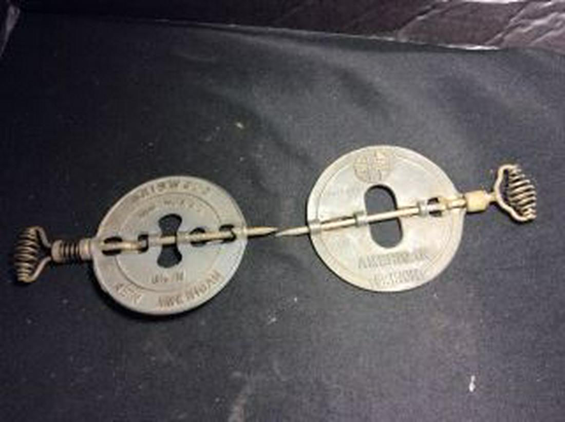 2 Griswold Reversible Steel Spindles - 5.5 inch: .