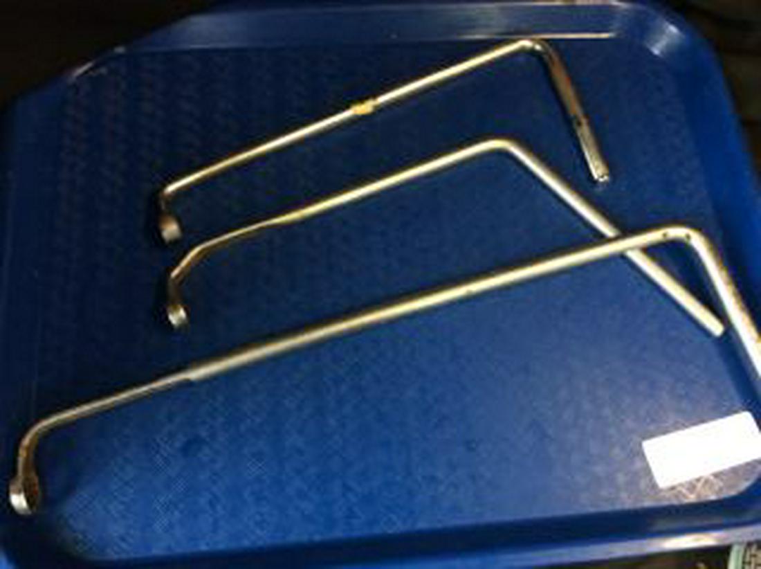 Angle Wrenches for removing spark plugs: for removing spark plugs