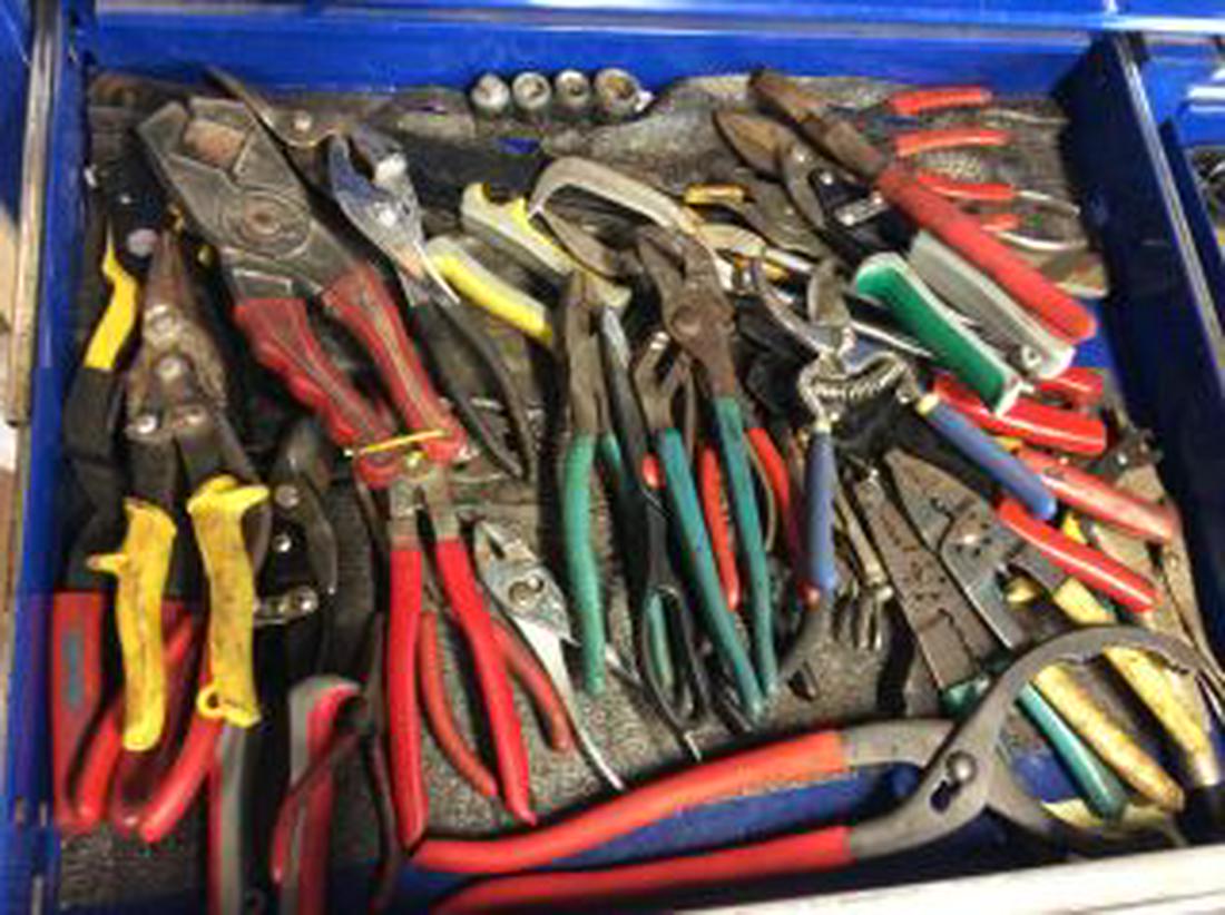 Assorted Tools- Pliers & Snips (1 of 3)