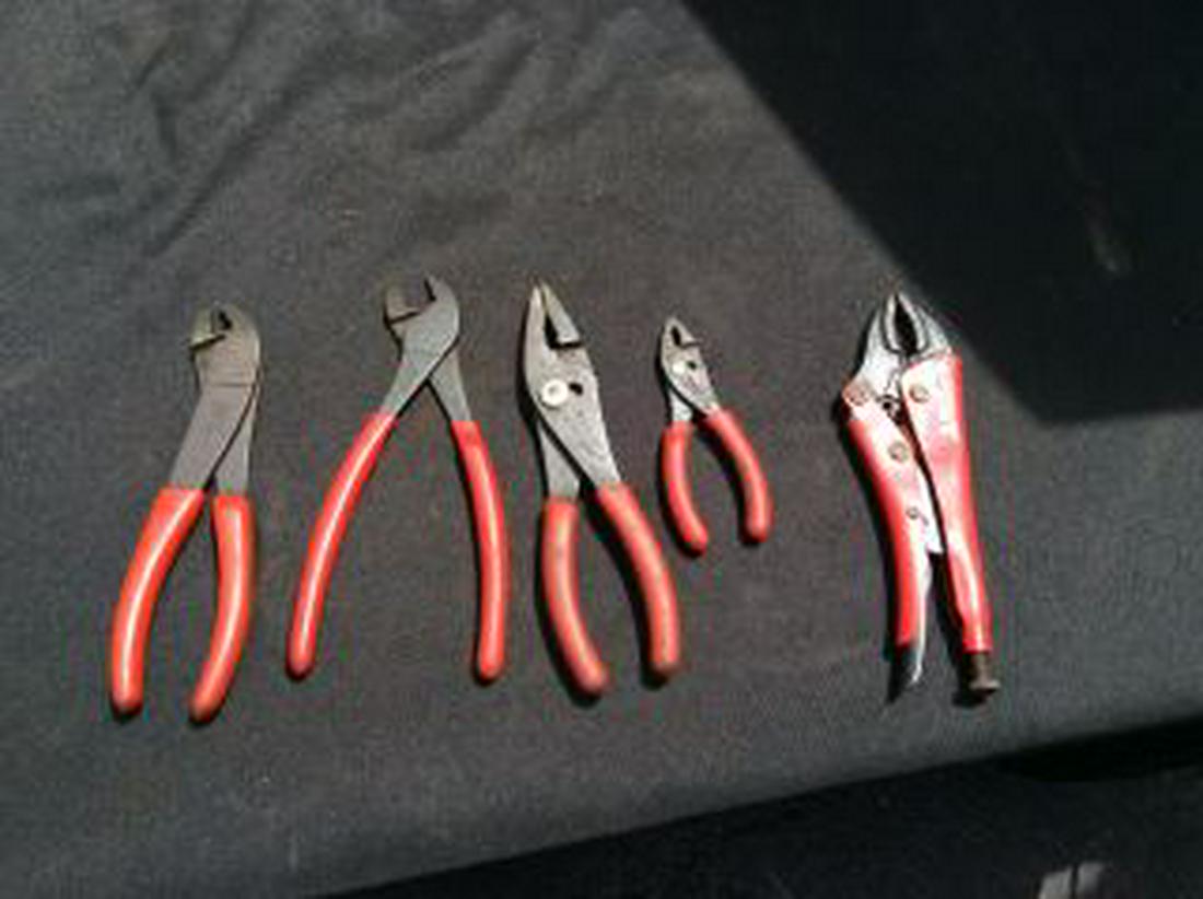 Snap On & Bluepoint Pliers (5) (1 of 3)