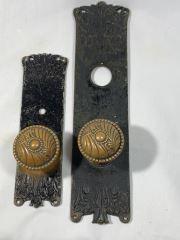 Victorian Brass Doorknobs w/ Plates Inside & outside: Inside & outside handle for single door