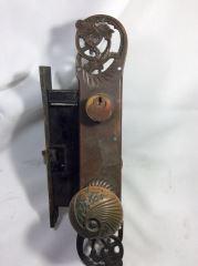 Ornate Serpentine Brass Door Knob & Latch measures 14": measures 14" long
