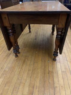Primitive Cherry Drop Leaf Dining Table H 28 1/2 x L 70 (1 of 6)