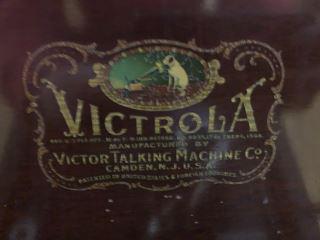 Cabinet Victrola - Original # VVXI 639012 Main Spring: Main Spring is in working condition. Comes with extra needles.
