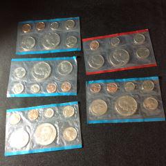 Uncirculated 1973 Sets (5) Eisenhower Dollars & Kennedy (1 of 7)