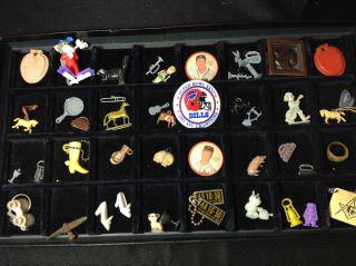 Toy Collectibles- vending Machines & Cracker Jacks . (1 of 3)