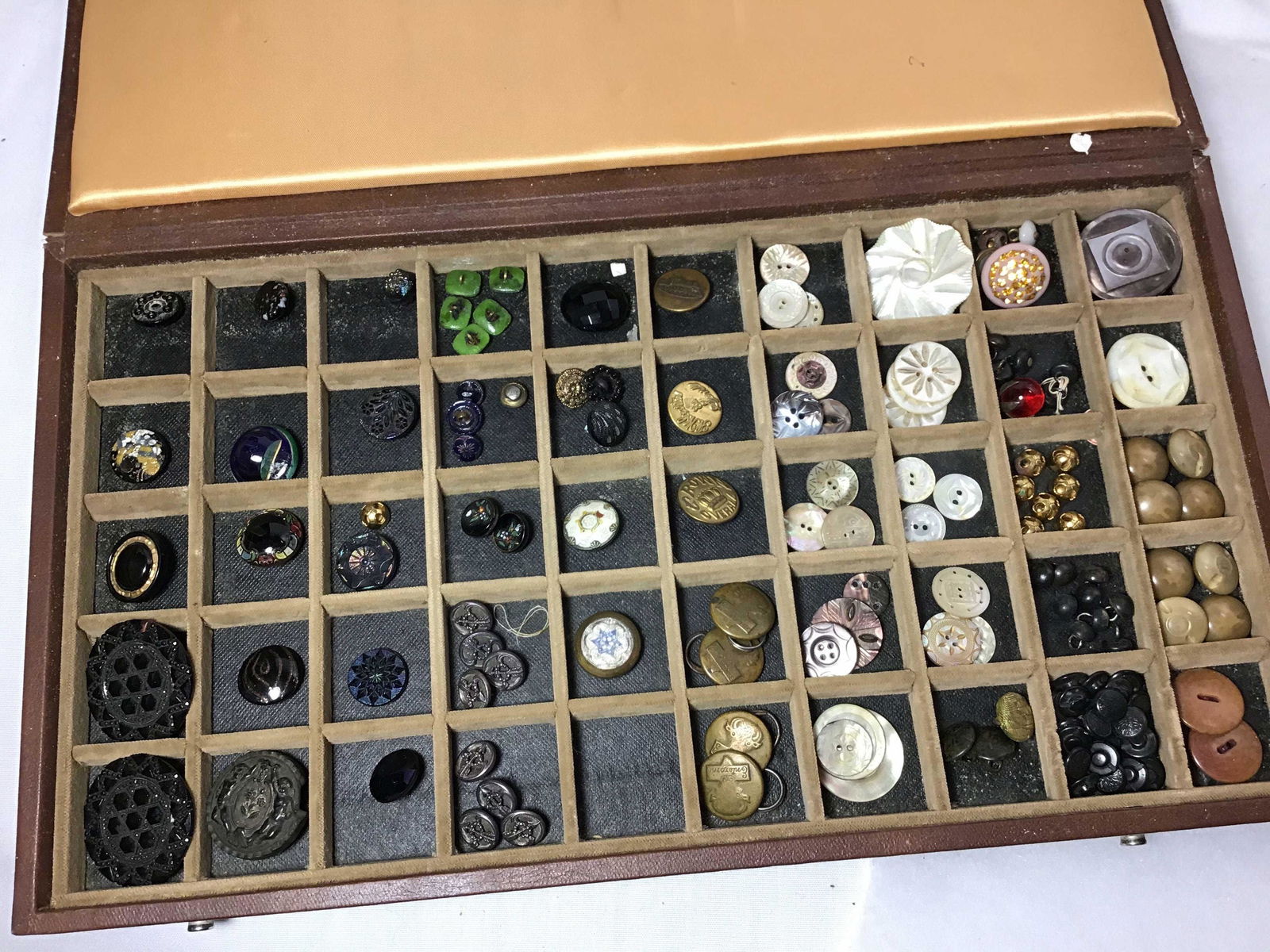 Antique Button Lot (12 pcs) Advertising & iridized (1 of 3)