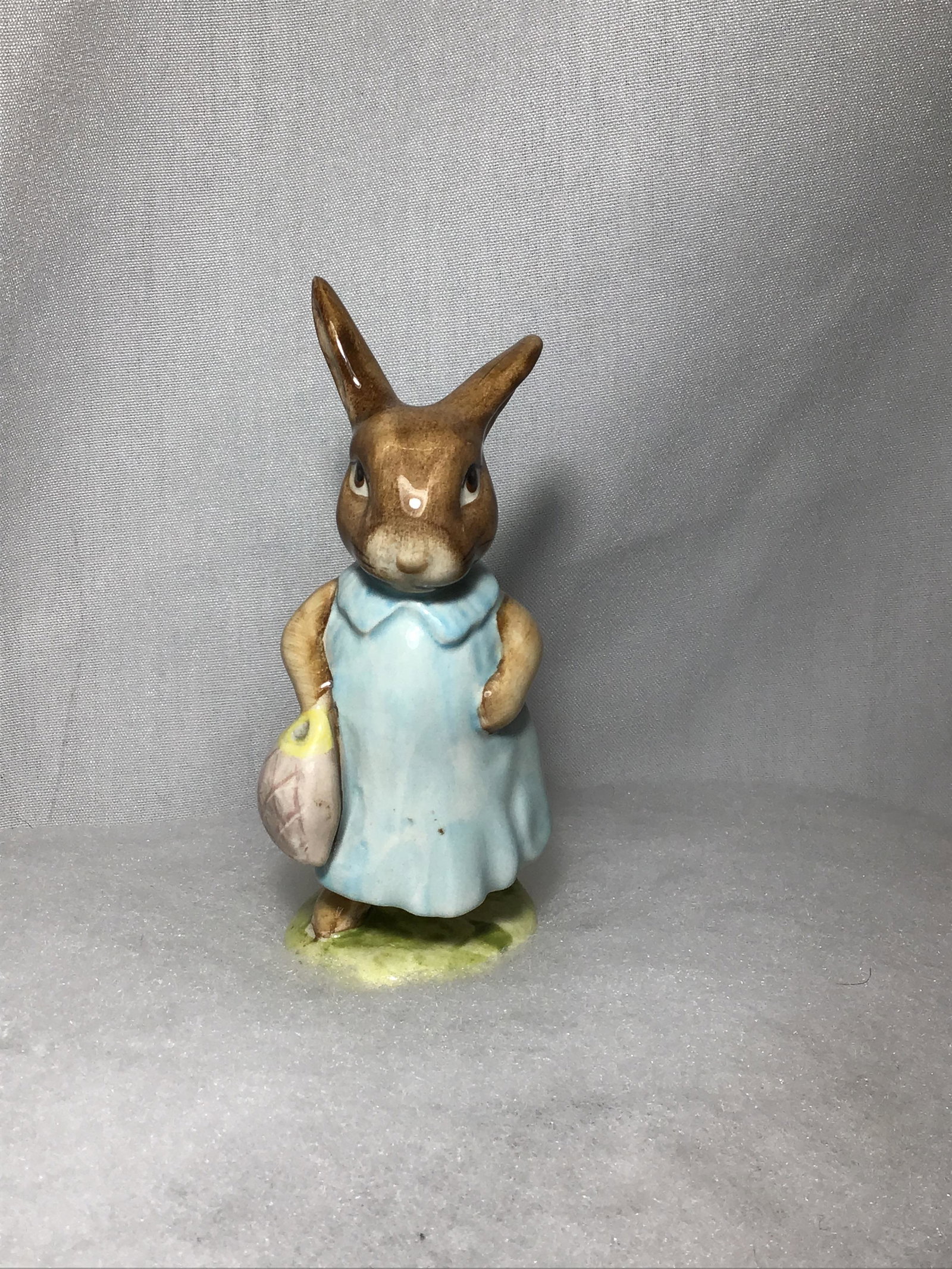 Beatrix Potters Mrs. Flopsy Bunny 1965 .: .