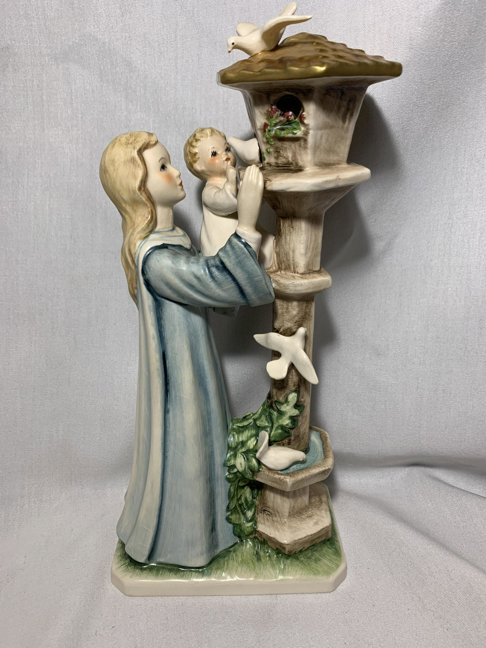 Madonna of the Doves Goebel .: .