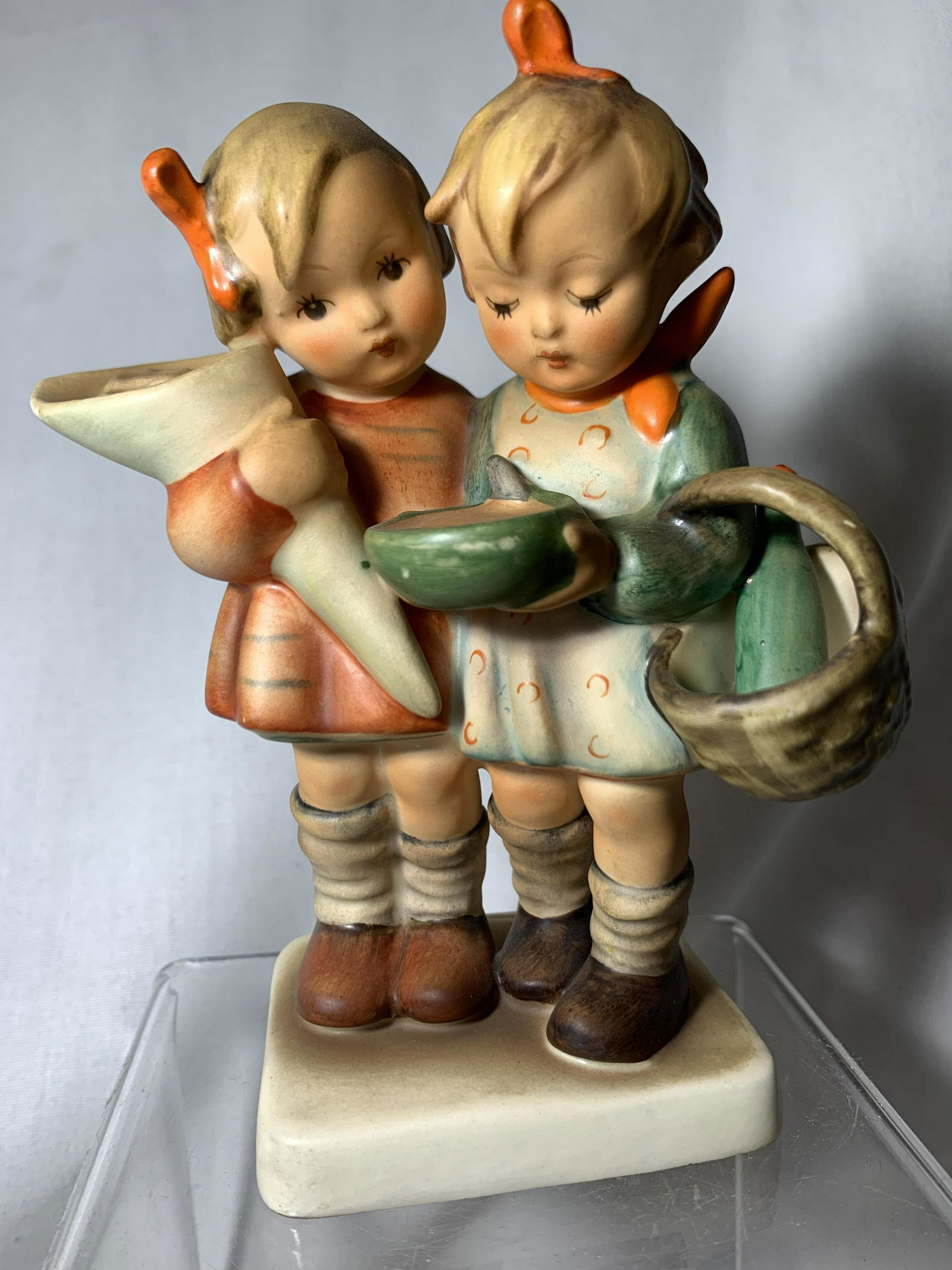 Going to Grandma inches™s Hummel . (1 of 4)