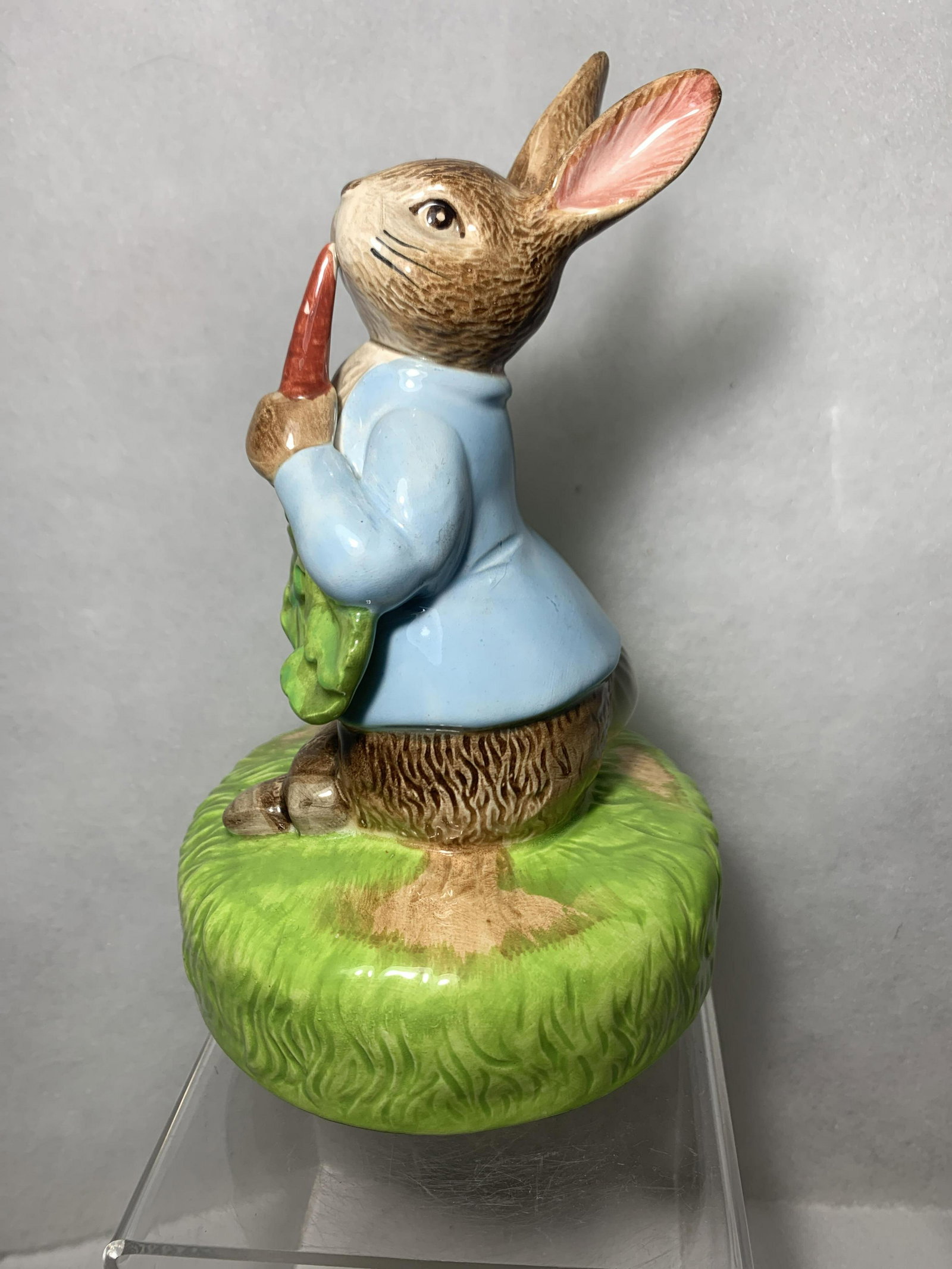 Beatrix Potter Music Box . (1 of 4)