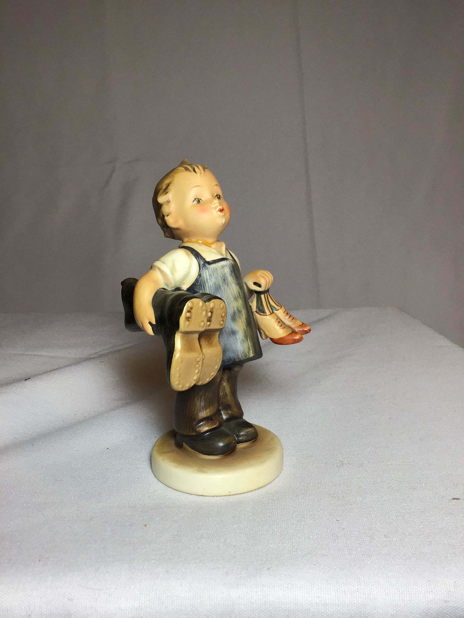 Hummel Figurine â€œBoots?Â #143/0 (1 of 4)