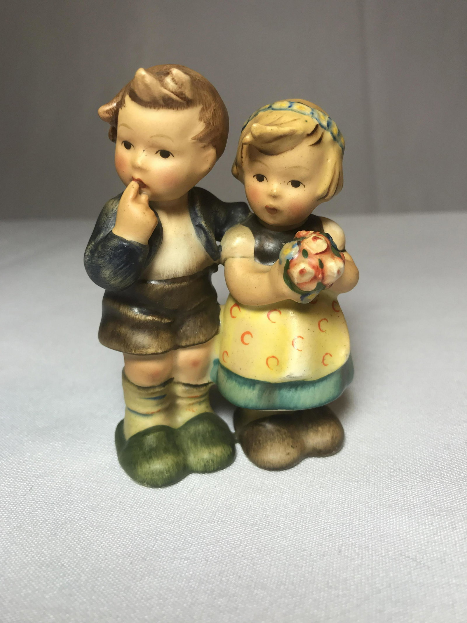 Hummel manger scene figurine #214E: .