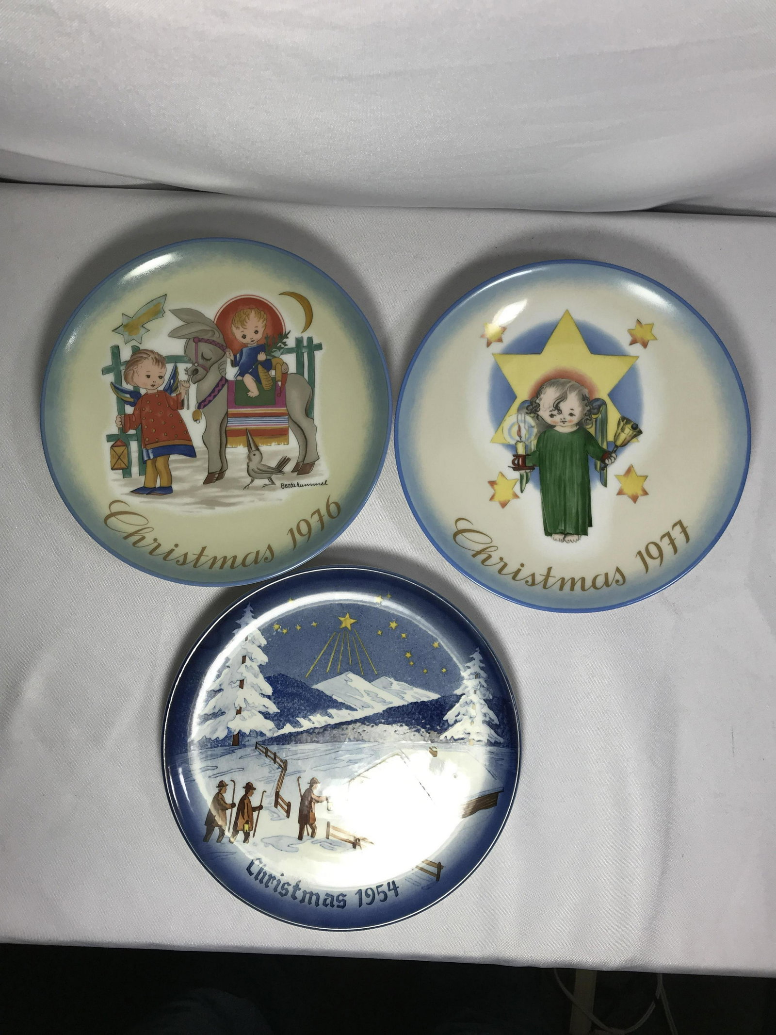2 Schmidt Christmas Plates w/ boxes ,: ,