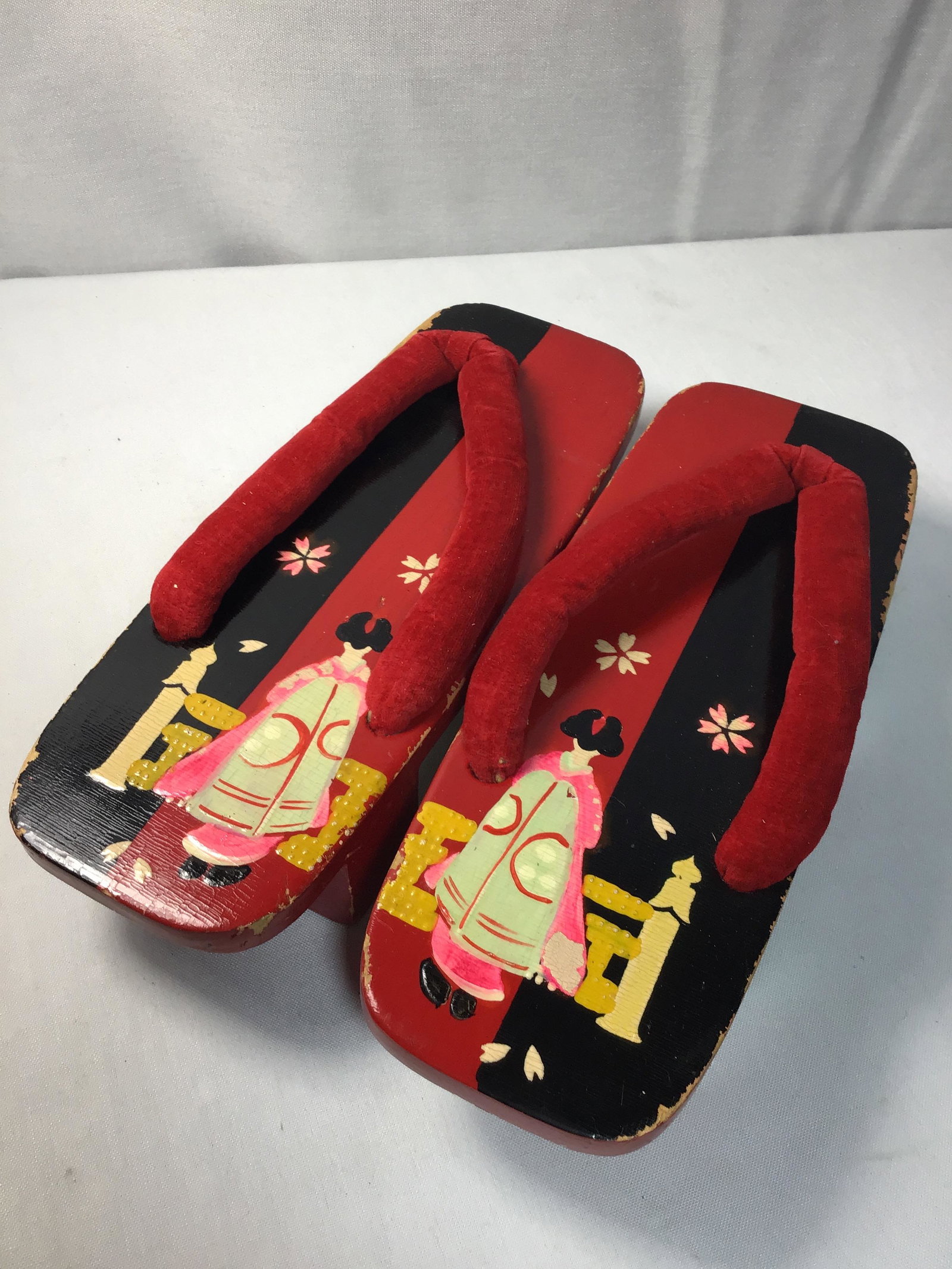 Hand painted Japanese Wooden Sandals size 8 3/4: size 8 3/4