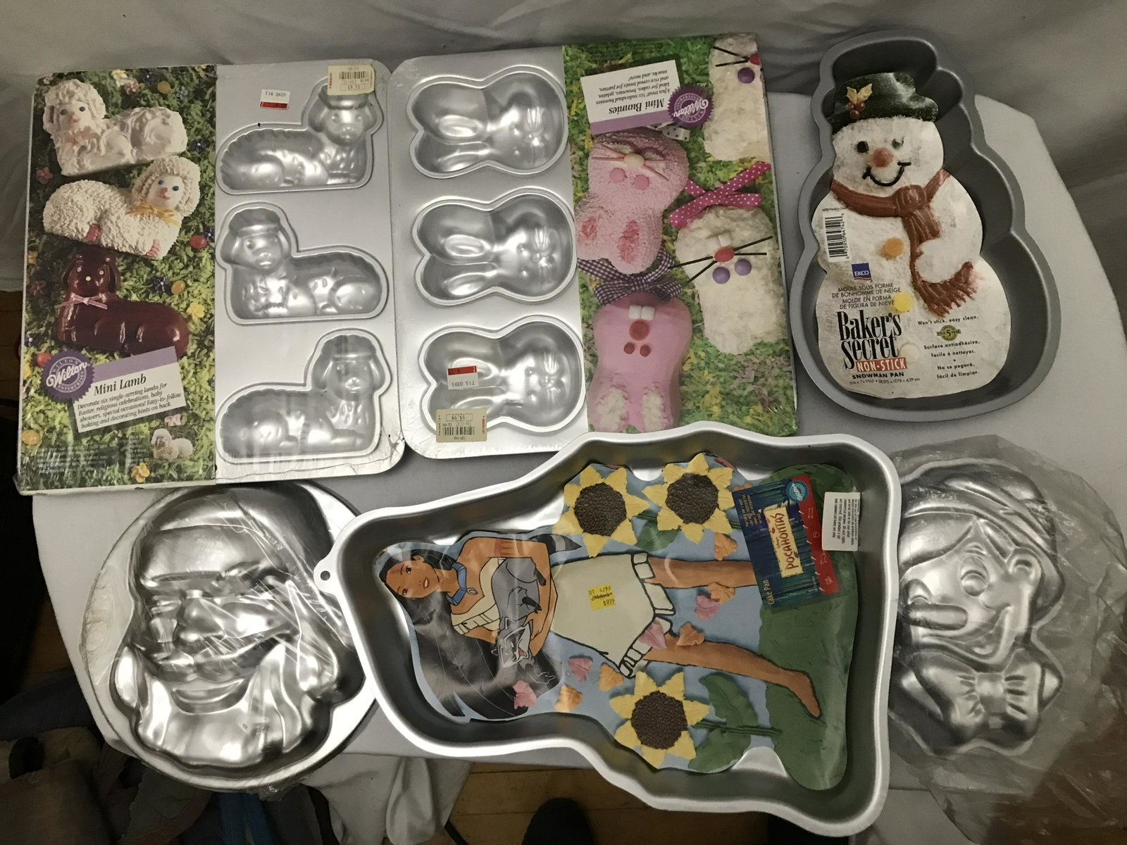 Holiday & Disney Themed Cake Pans .: .