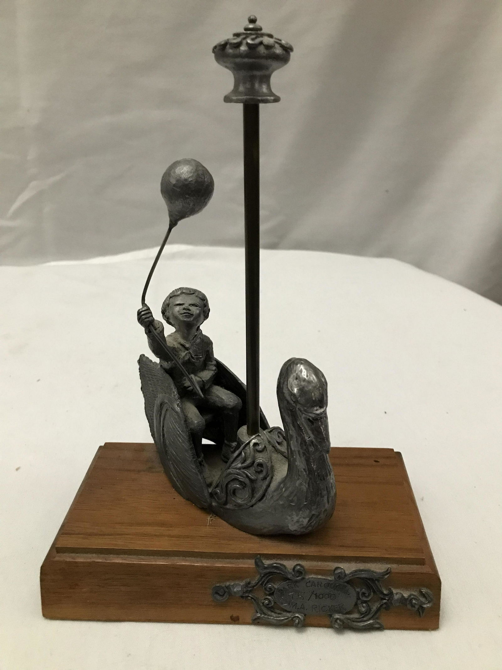 MA Ricker Park Carousel figurine 75/1000 . (1 of 3)