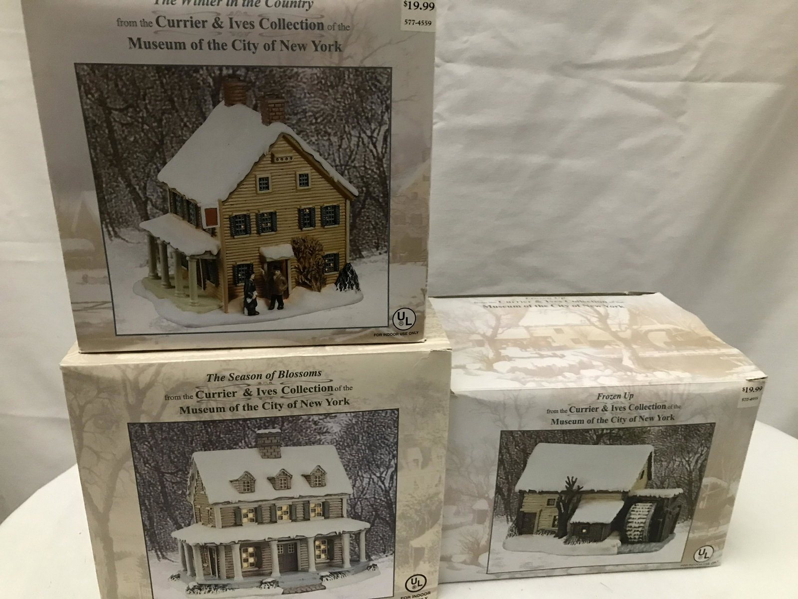 Currier & Ives Collection 3 pieces original Packaging: Packaging