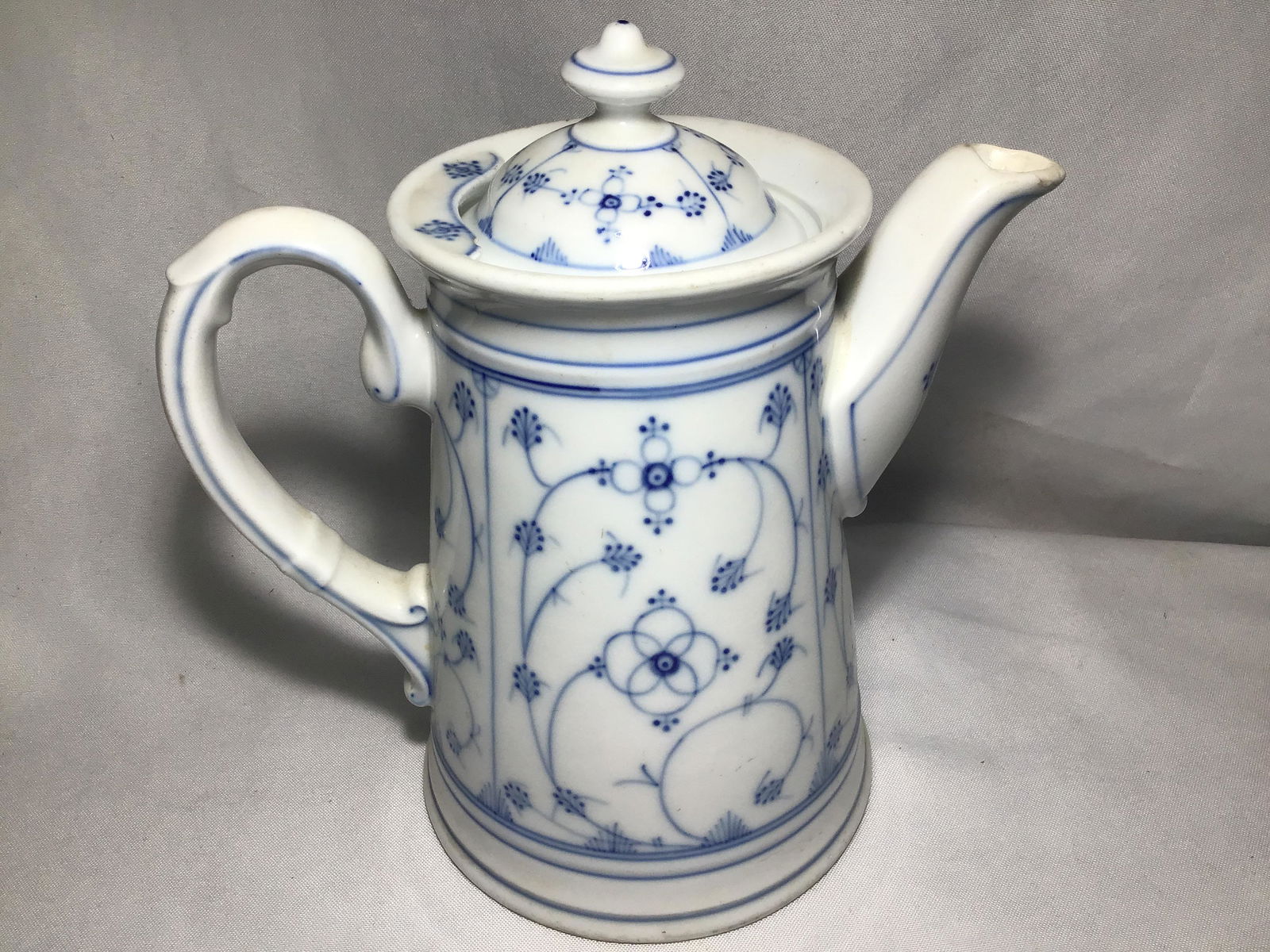 Transferware Water Pitcher (1 of 7)