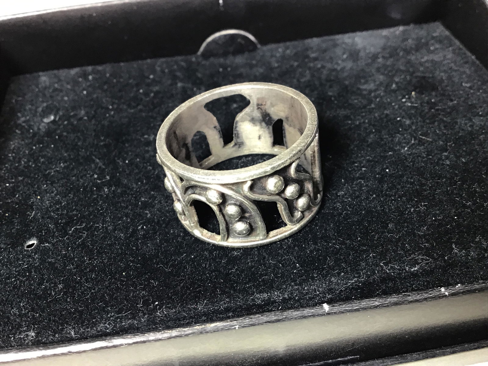Contemporary Mexican Sterling Ring Solid (1 of 5)