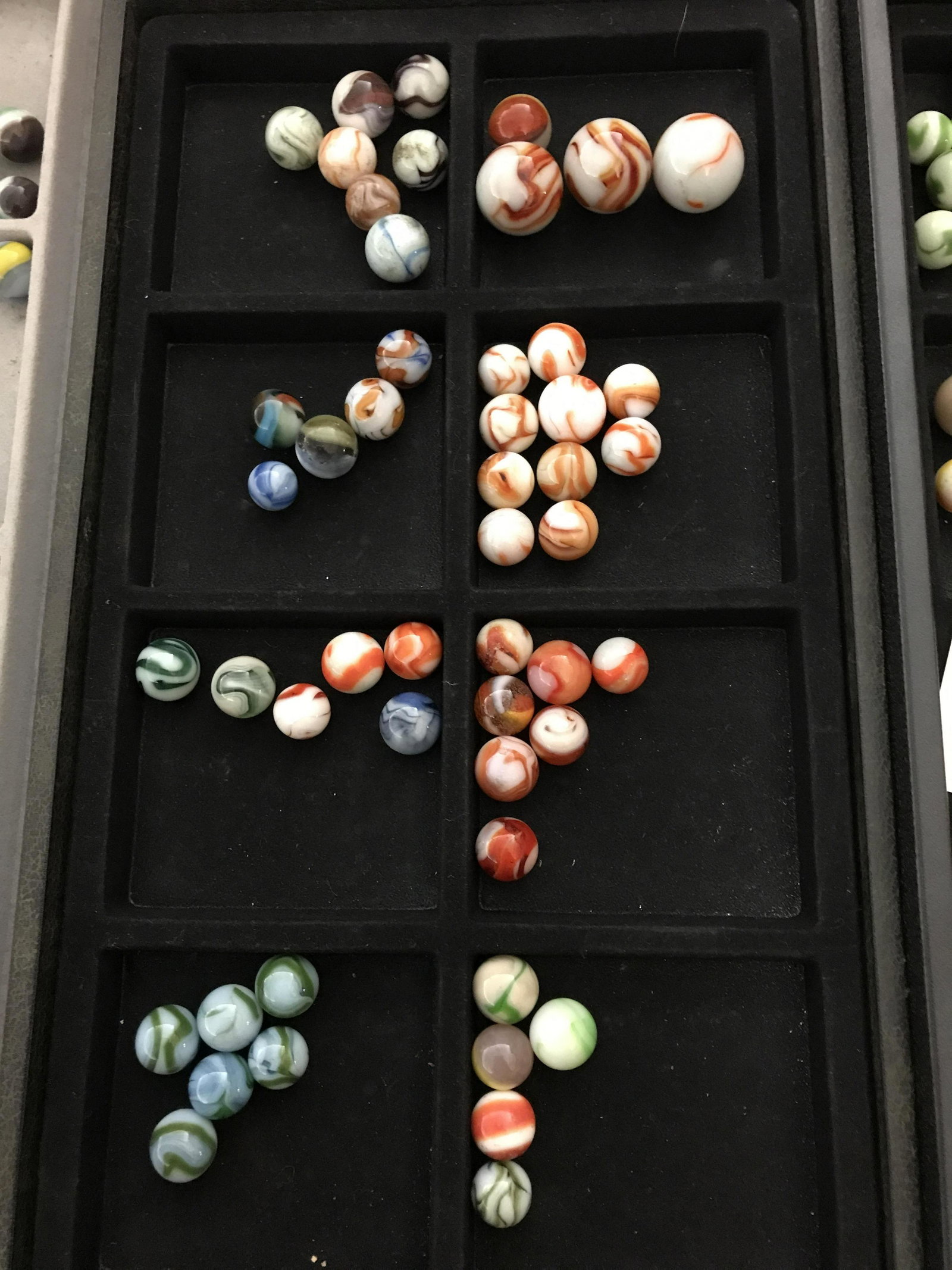 Vintage Machine Made Marbles 50 marbles in excellent (1 of 3)