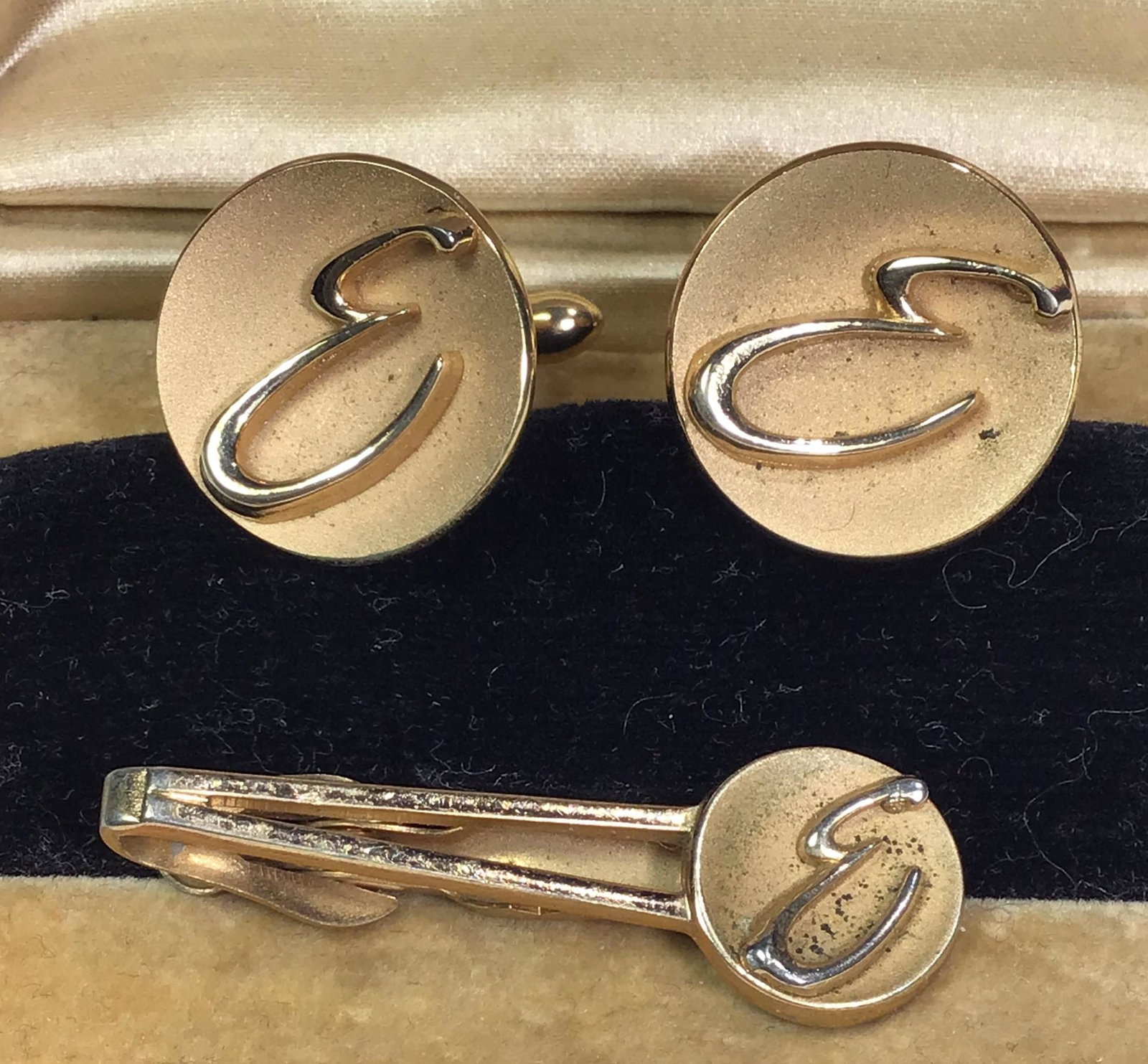 Swank Cufflinks and Tie Clip . (1 of 5)