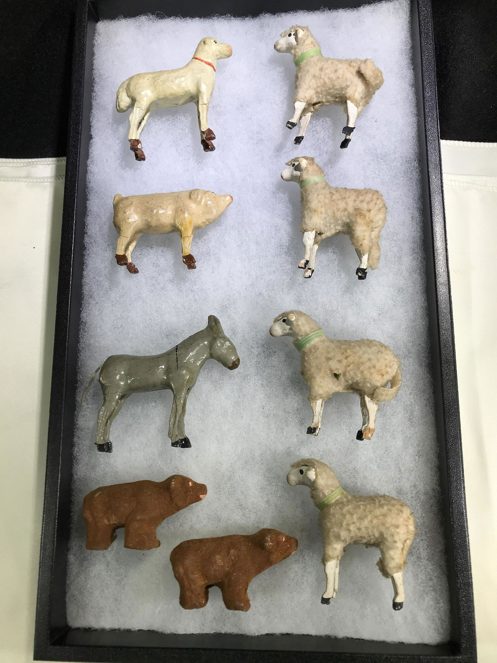 Vintage Dollhouse Barn Animals . (1 of 3)