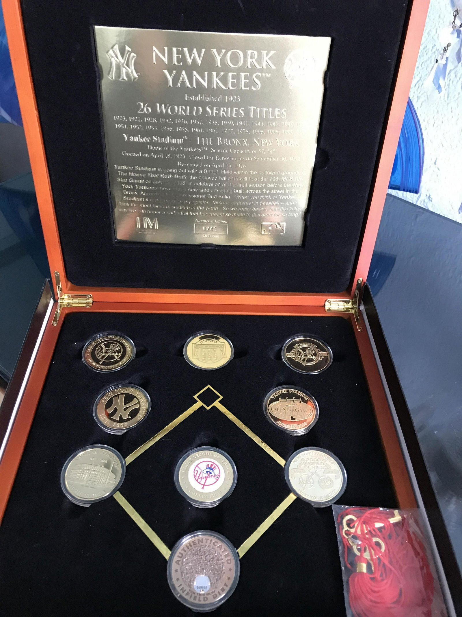 Yankee Stadium Final Season Coin Set # 741 Commemorative Coin set in case and (1 of 17)