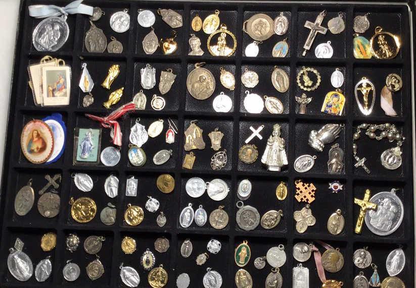 Vintage Religious Medals Collection . (1 of 6)