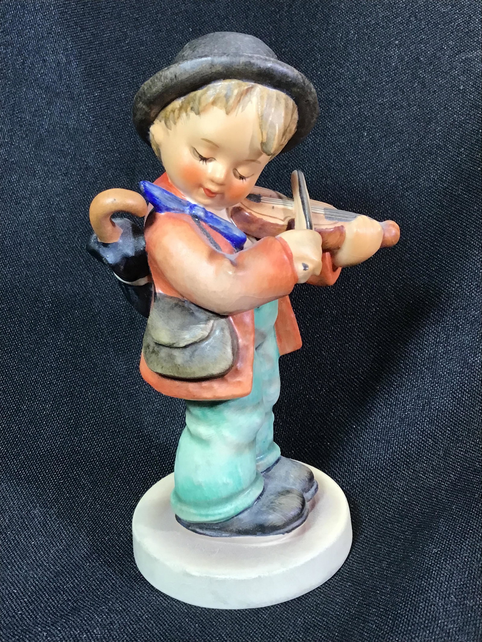 Little Fidler Hummel Figurine #4 .: .