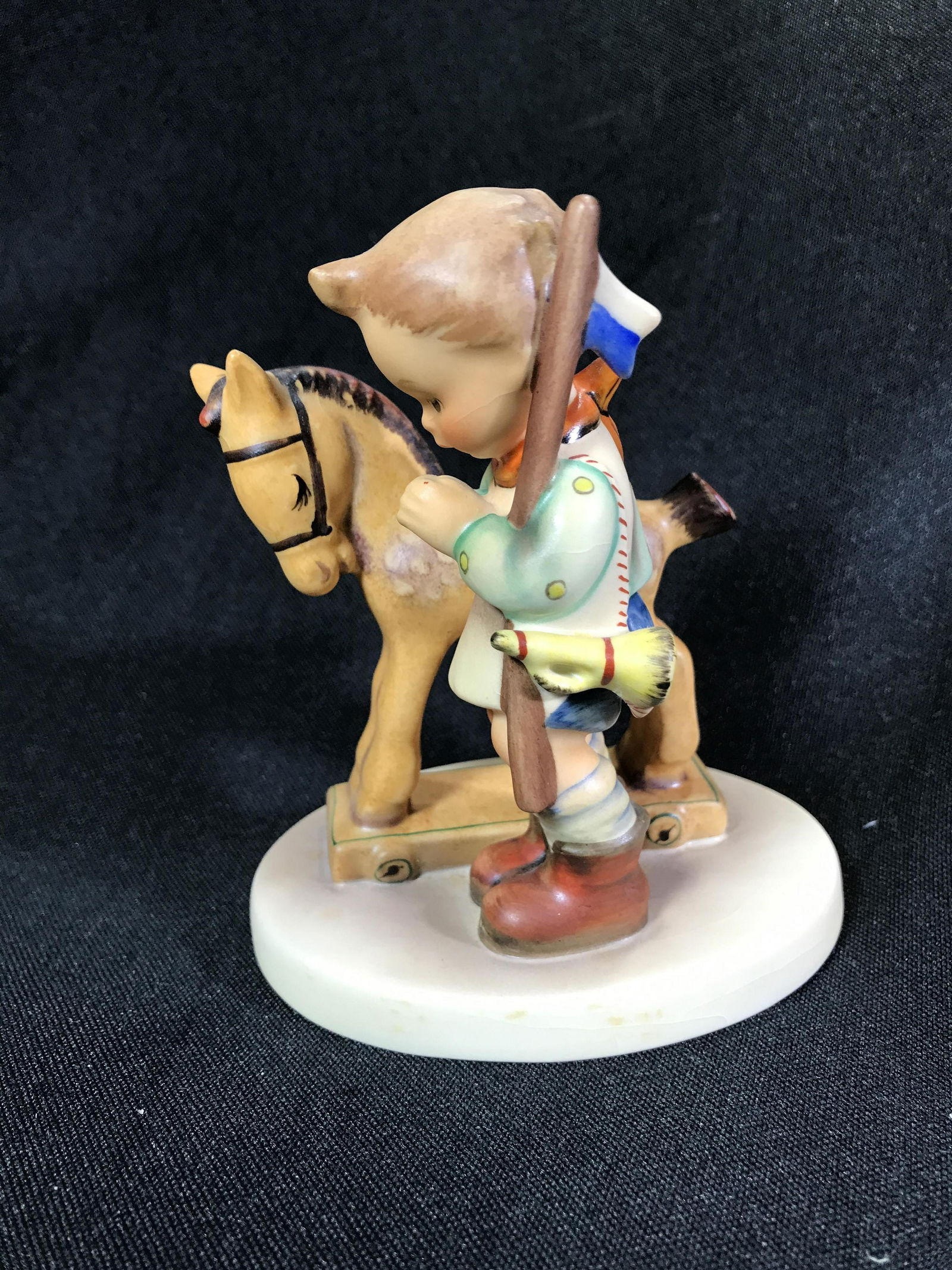 Prayer Before Battle Hummel 20 Goebel Hummel: Goebel Hummel