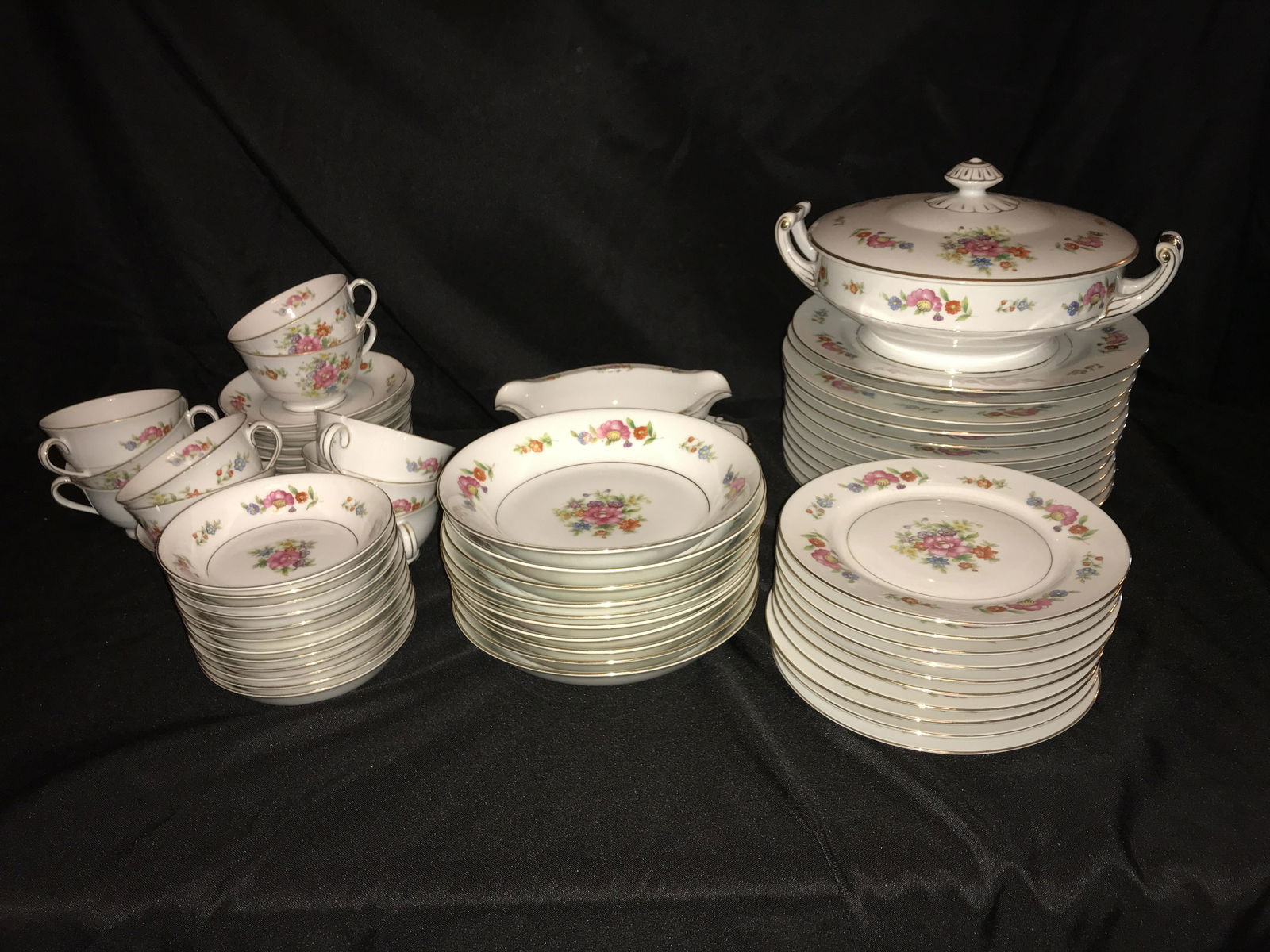 China Set Made in Occupied Japan: Made in Occupied Japan