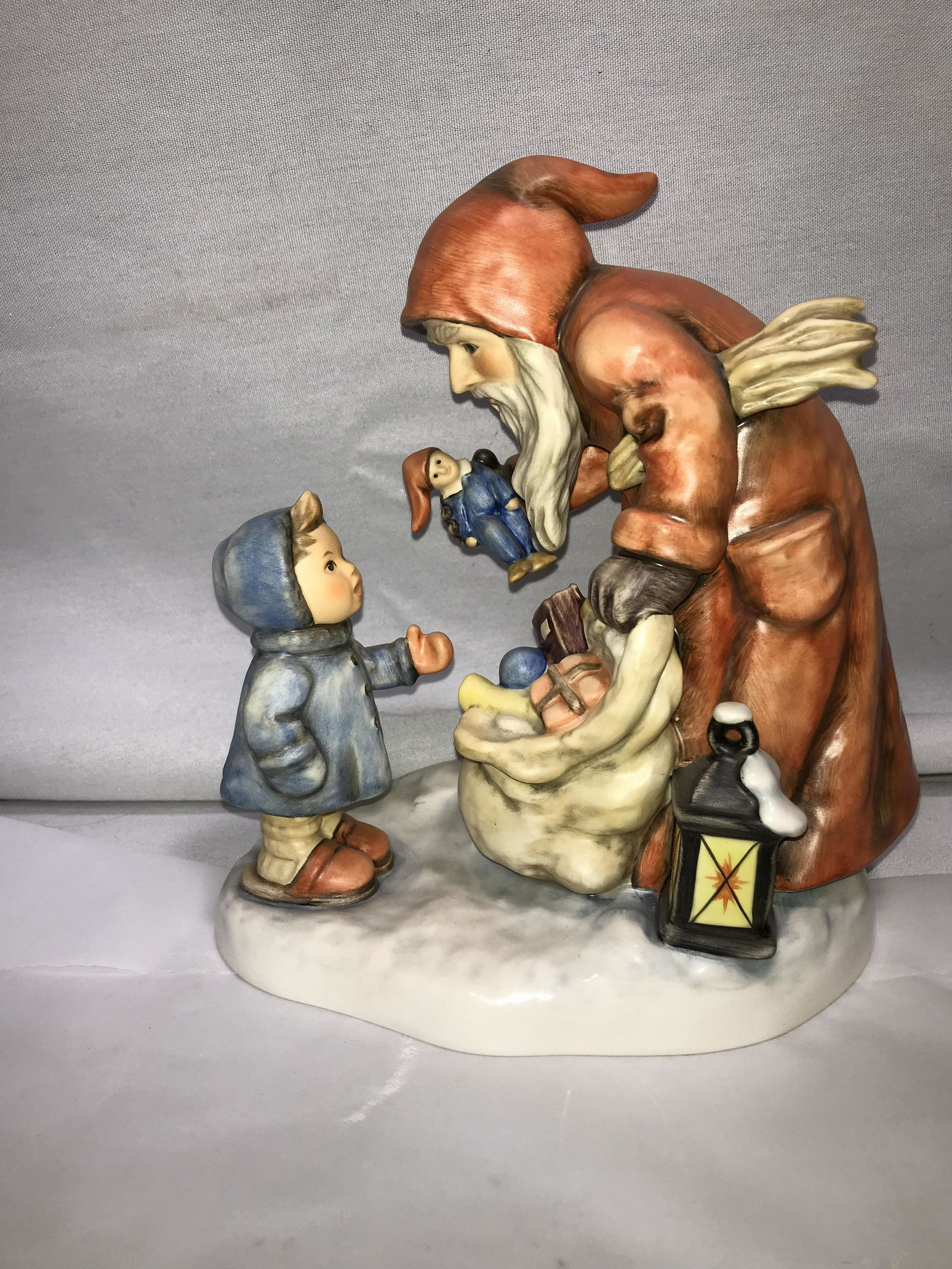 St. Nicholas Day Hummel Goebel Hummel 2012 Limited Edition # 05280 of 20000 (1 of 8)