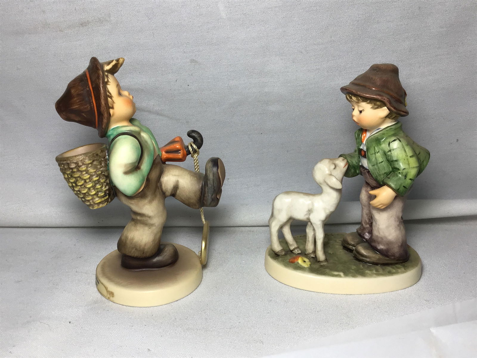 Hummels Shepherd Boy & Globe Trotter Goebel Hummels (1 of 7)