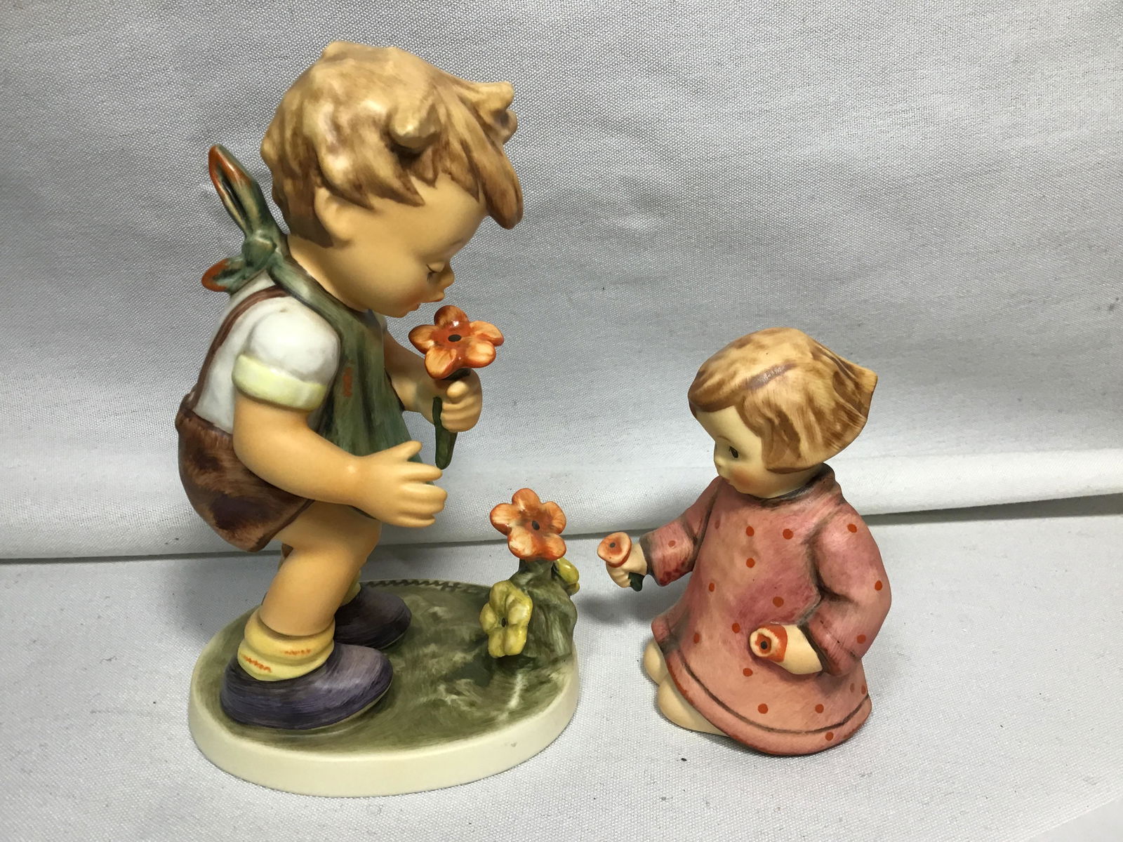 Goebel Hummel Figurines The Florist & One for you One for Me: The Florist & One for you One for Me