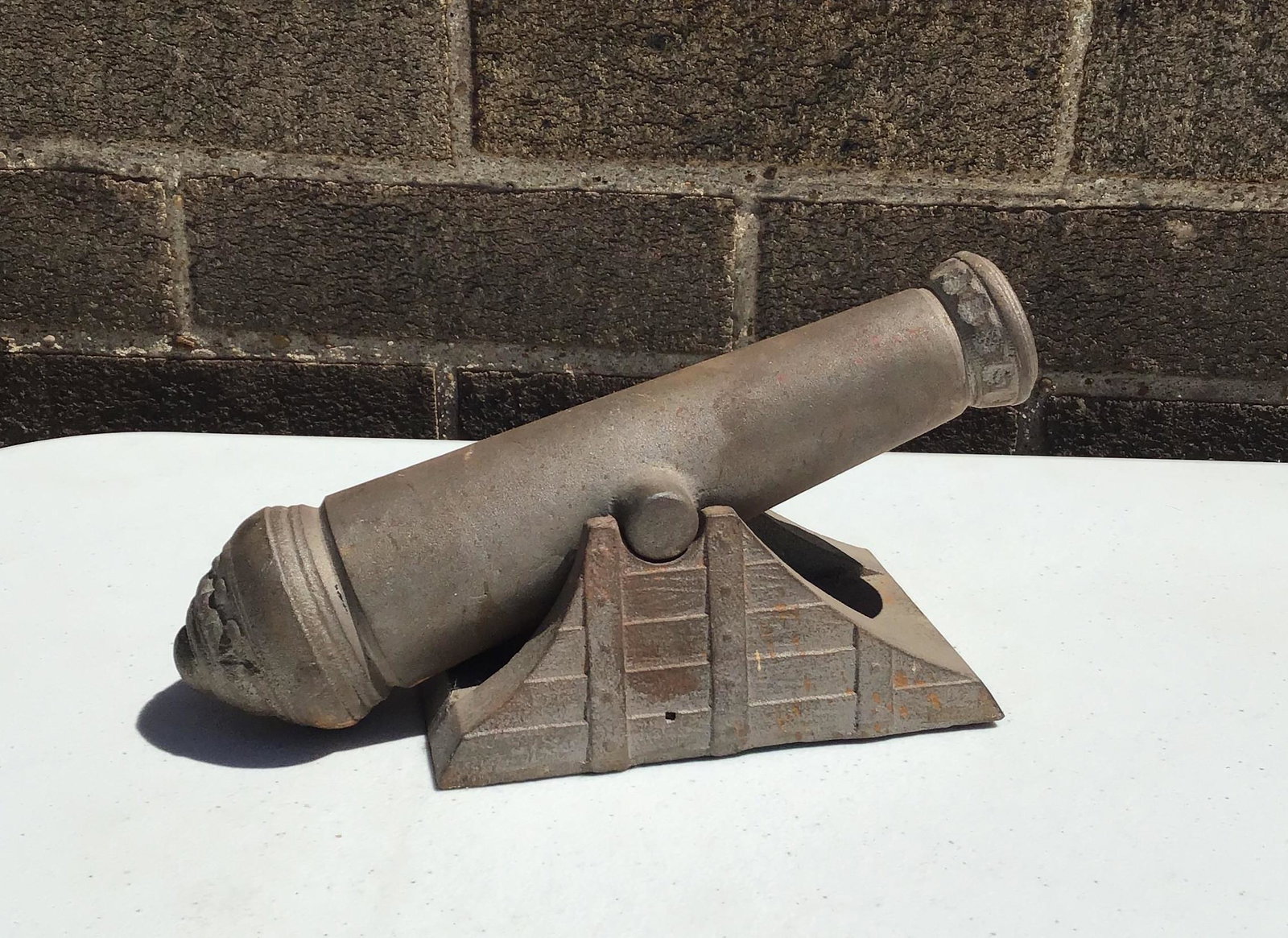 Vintage Cast Iron Canon Toy .: .