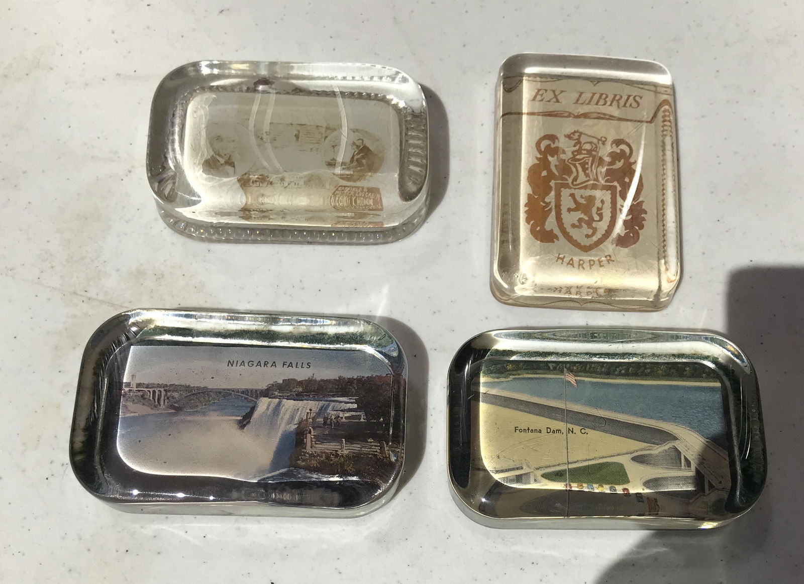 Vintage Tourism Paper Weights - set of 4 Niagara Falls & others (1 of 5)