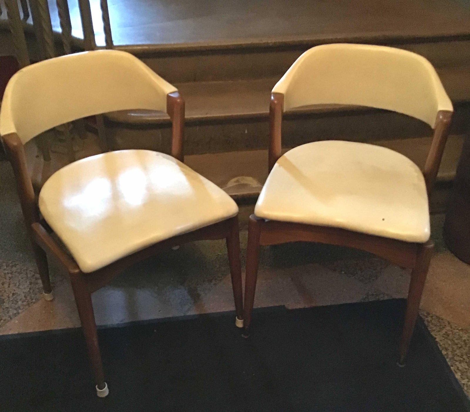 Vintage Modern Contempory Danish Modern Chairs design by Jamestown furniture. (2) (1 of 8)