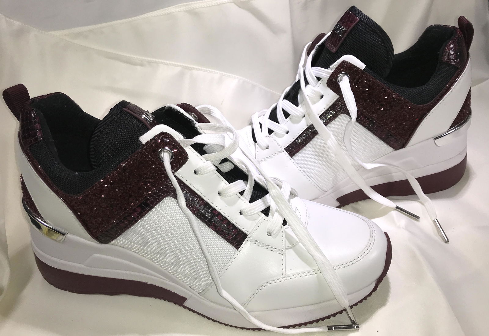 Michael Kors Womenâ€™s Sneakers Size 8M: Size 8M