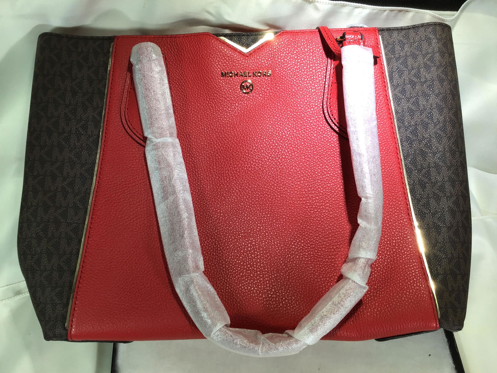 Michael Kors Never Used !: Never Used !