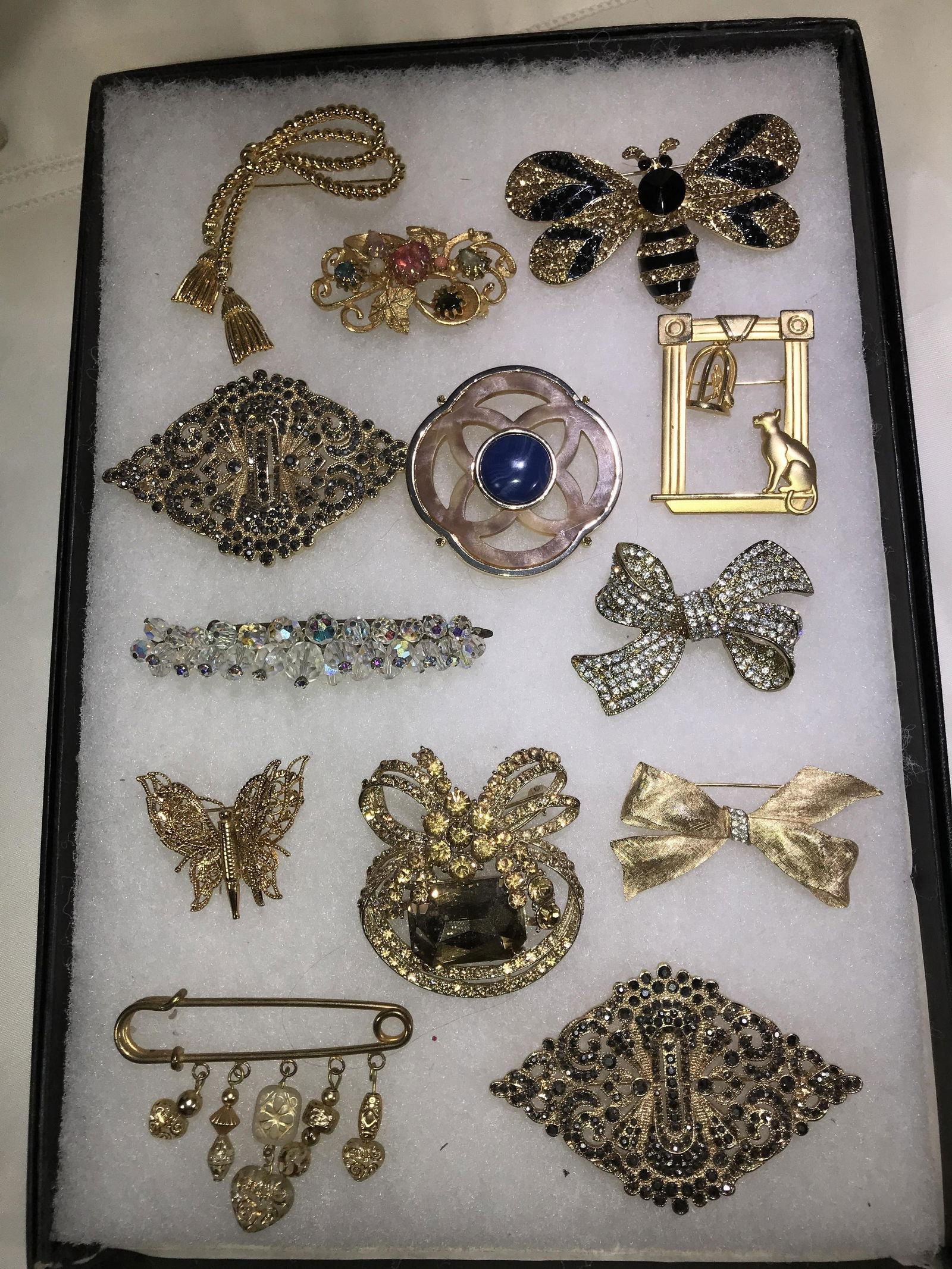 Vintage Brooch Collection . Oct 25, 2022 The Lodge Auction House