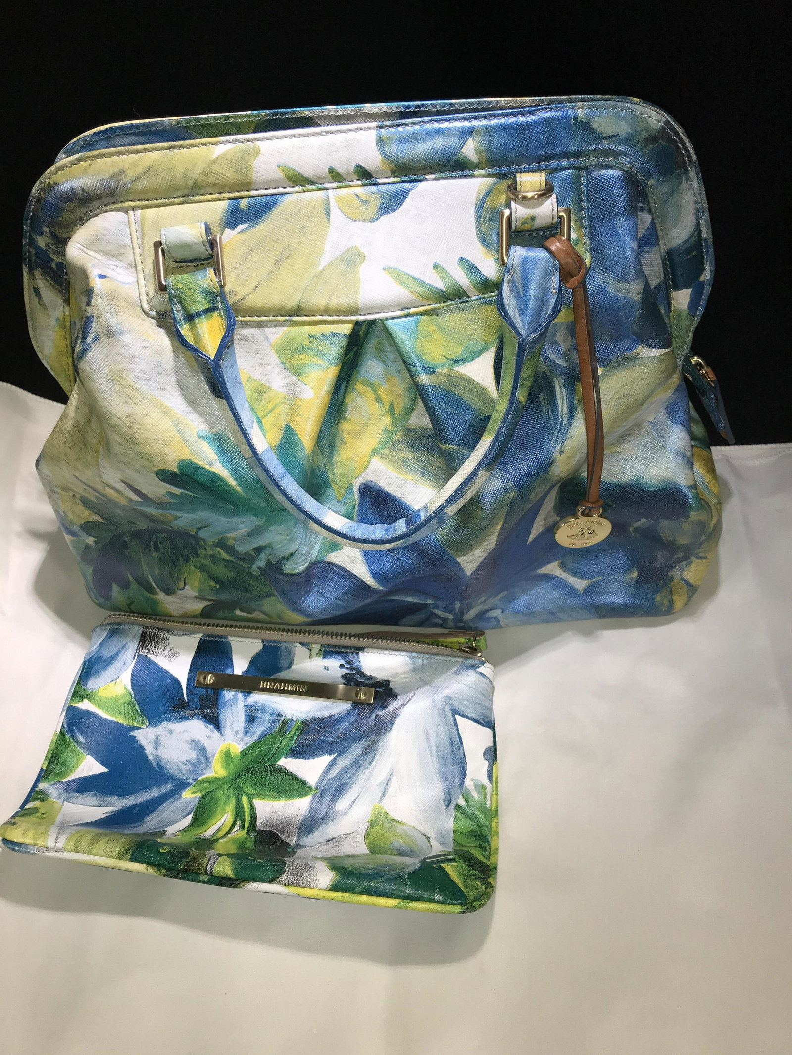 Brahmin Garden Flowers Purse w/ Change Purse .: .