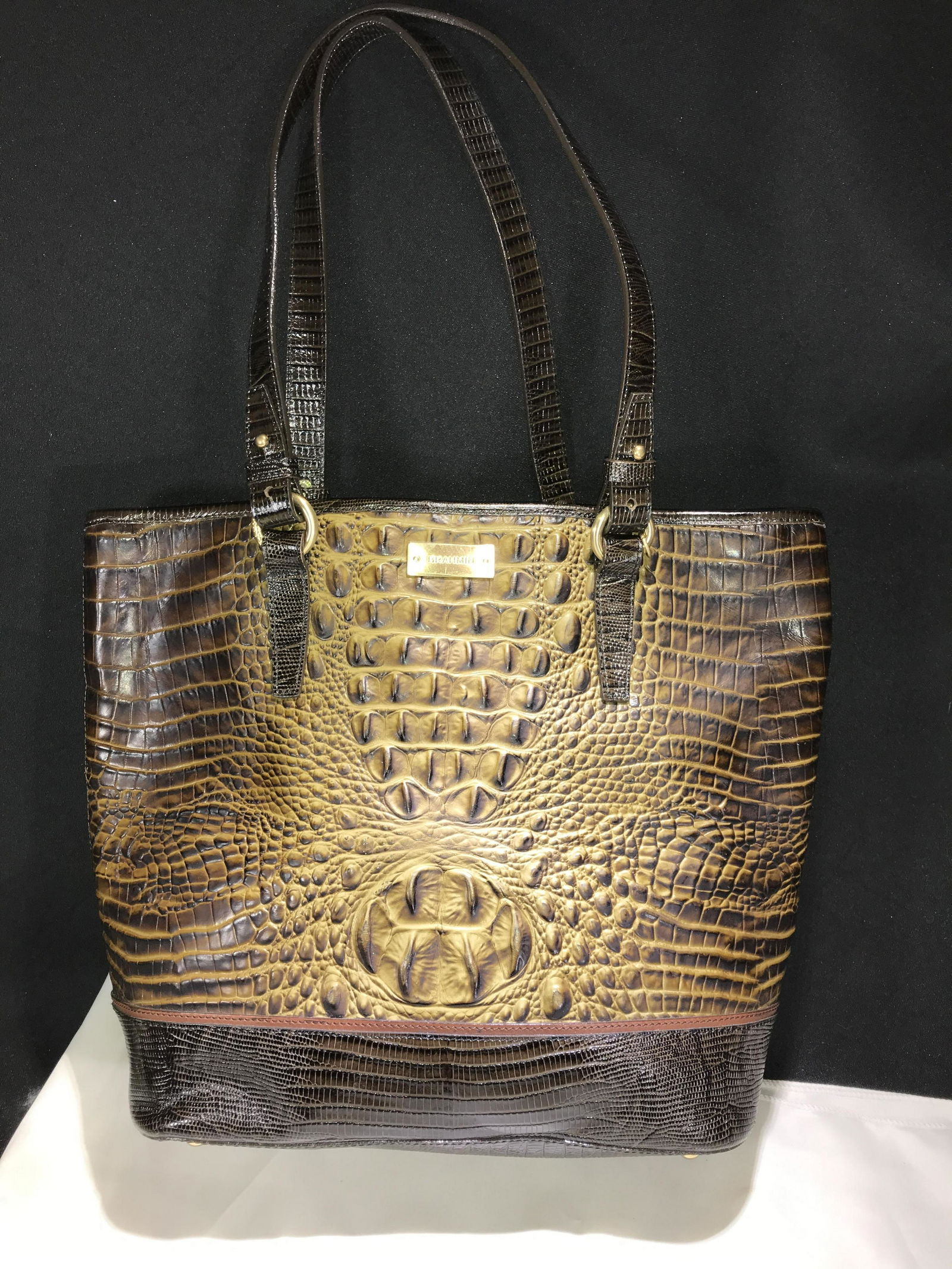 Brahmin Crocodile Design Hand Bag . (1 of 10)