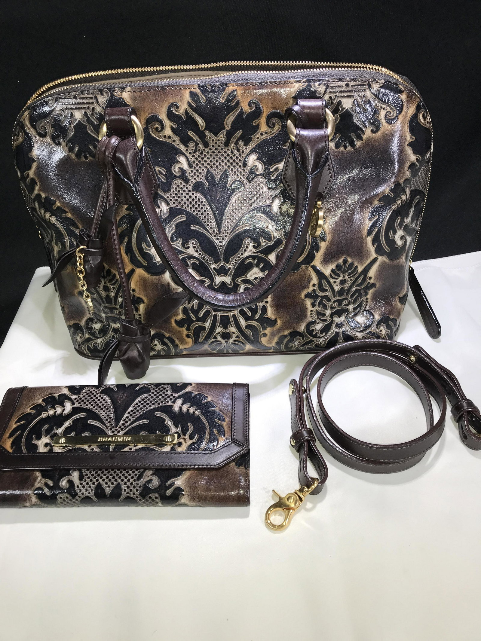 Brahmin Unique Design Purse w/ Wallet .: .