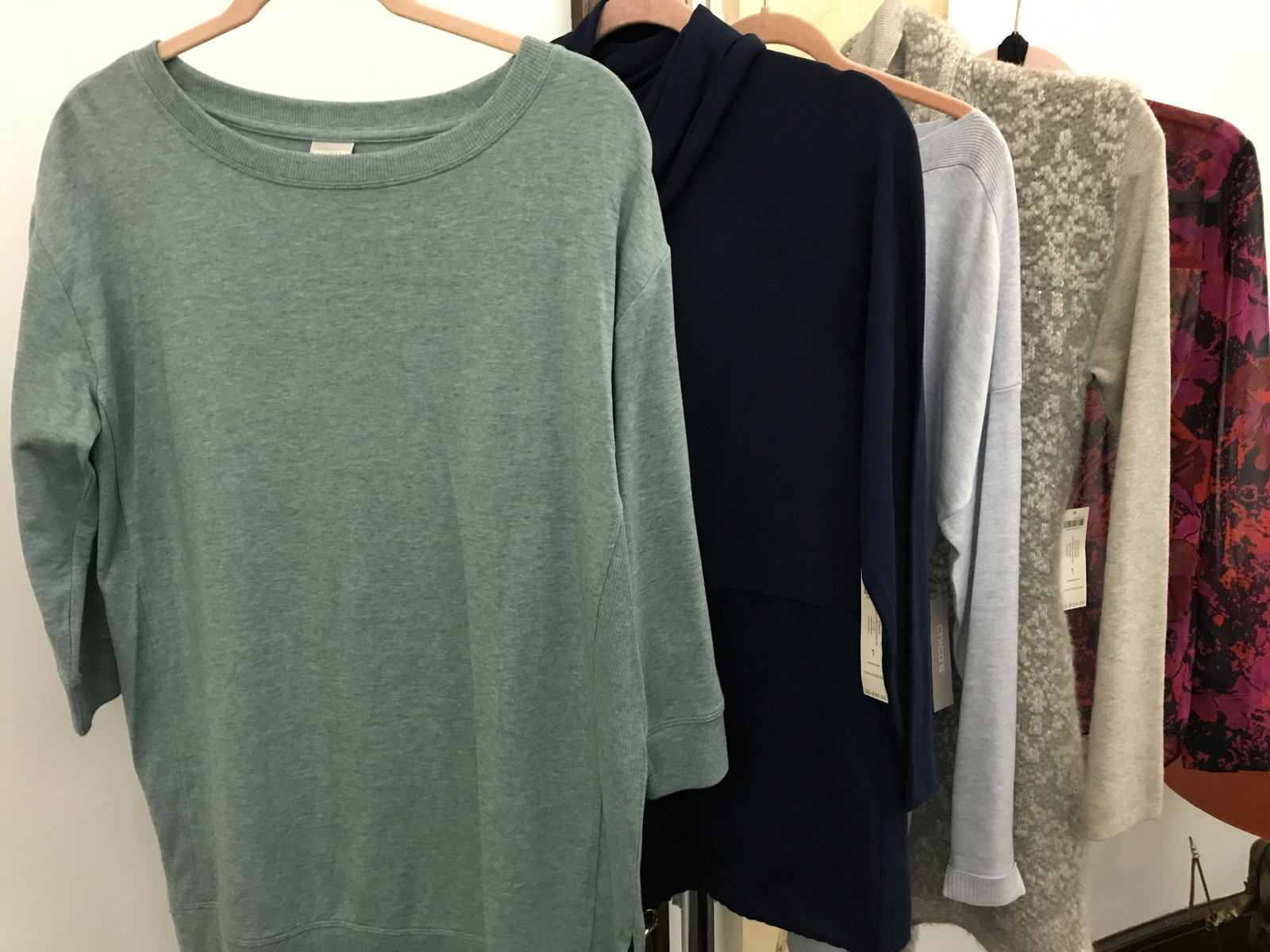 Chicoâ€™s Womenswear size 1 New with Tags: New with Tags