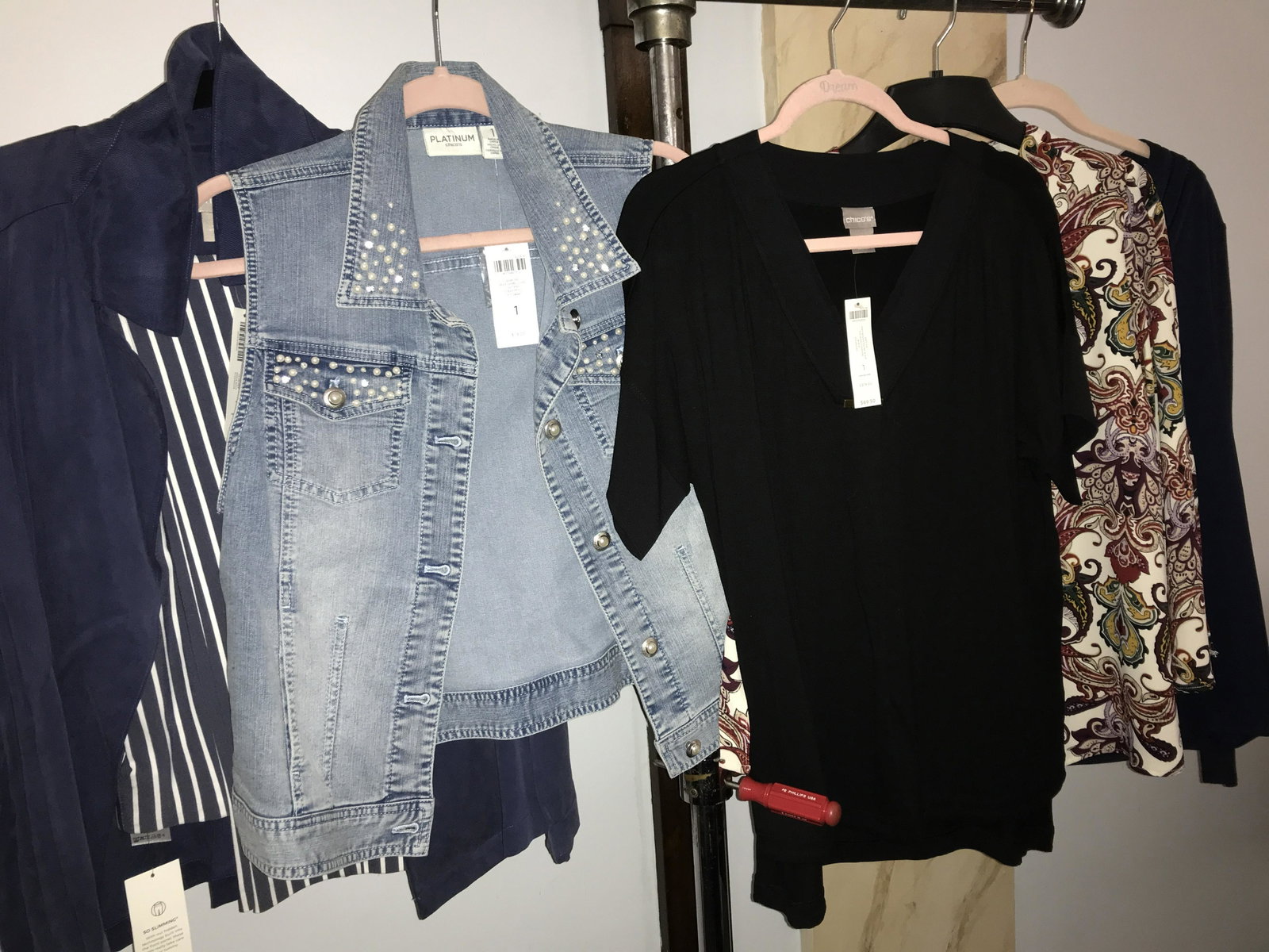 Chicoâ€™s Womenswear New with Tags: New with Tags