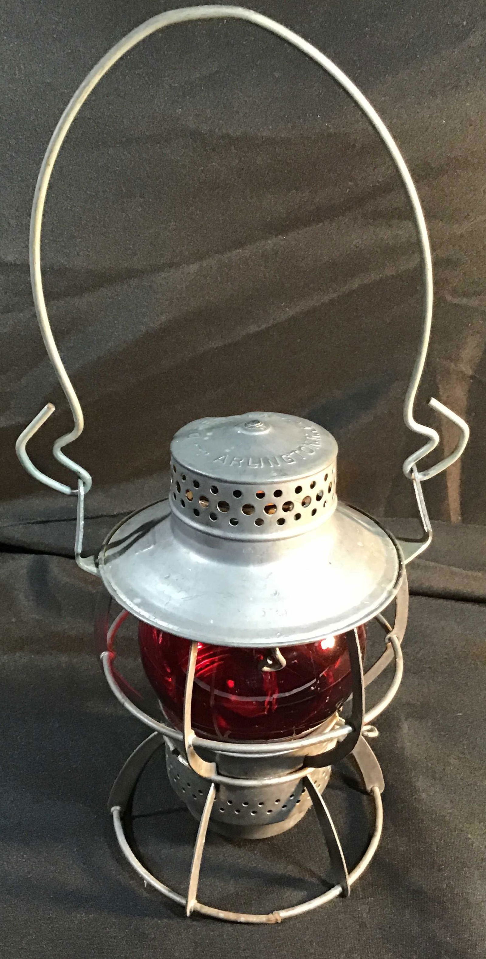 Vintage pin central railroad lantern red globe . (1 of 5)