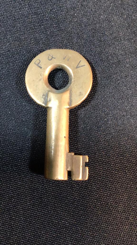 Vintage P & W V Brass Railroad Key . (1 of 2)
