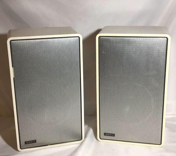 Advent 2w store speakers