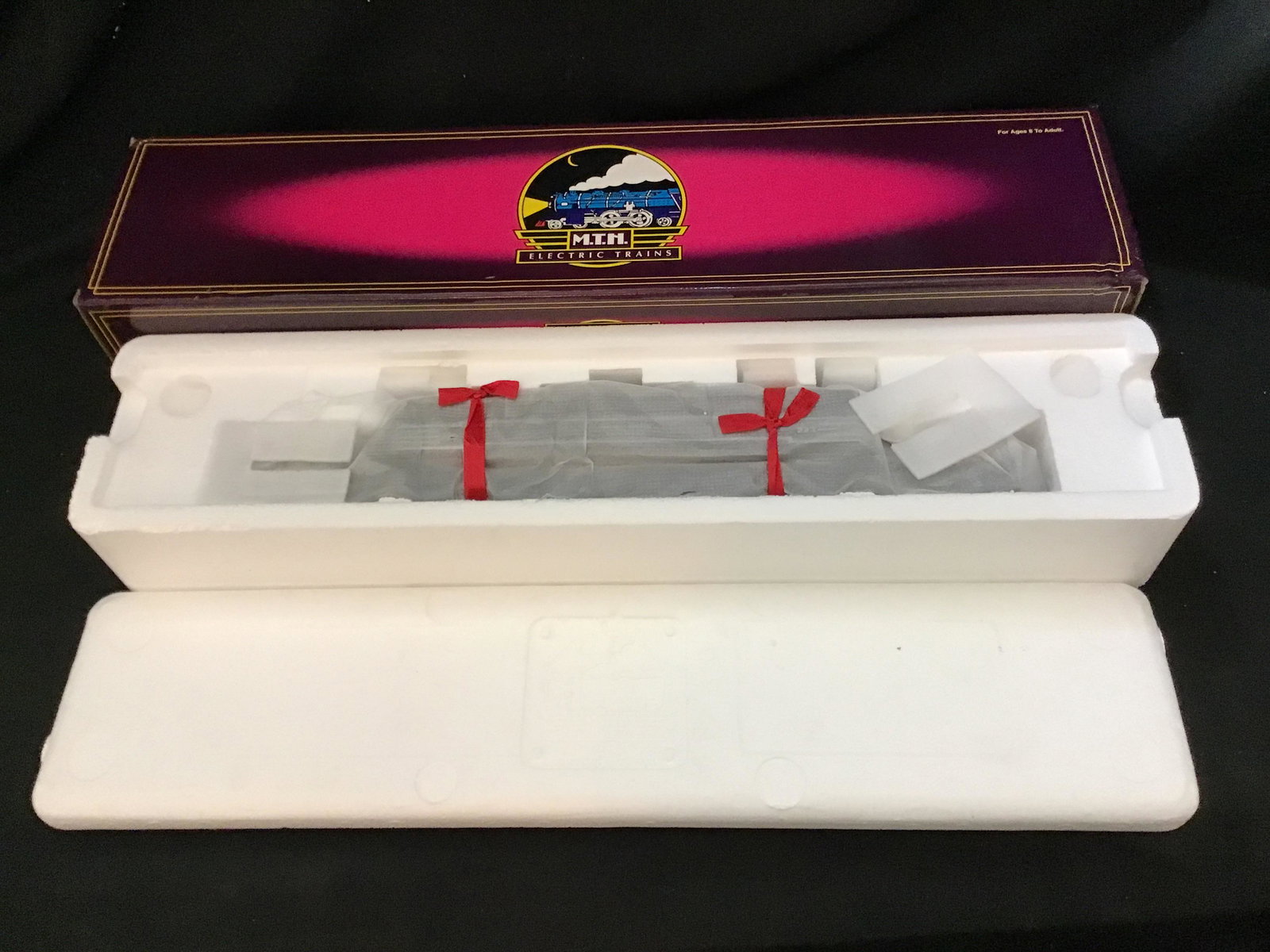 MTH Electric Trains Scale P2 Box Cab Electric Diecast Locomotive New York Central Engine 20-5507-1 (1 of 4)